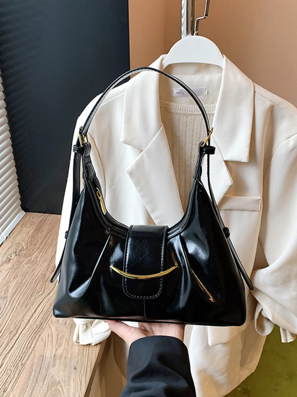 09ef7ff3af2649ef9f3cb2f8f6d5ba52-Max-Origin