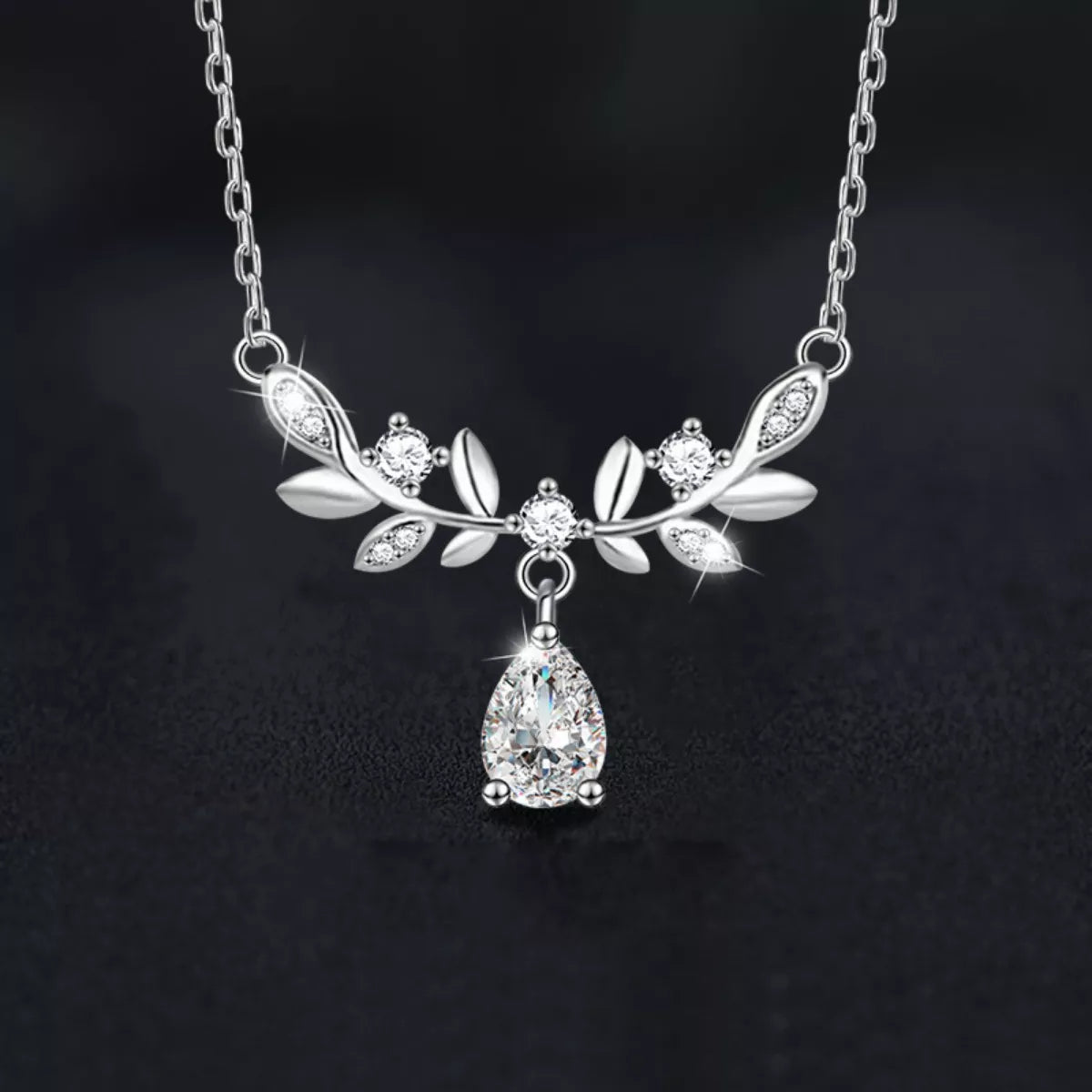 925 Sterling Silver Moissanite Leaf Necklace