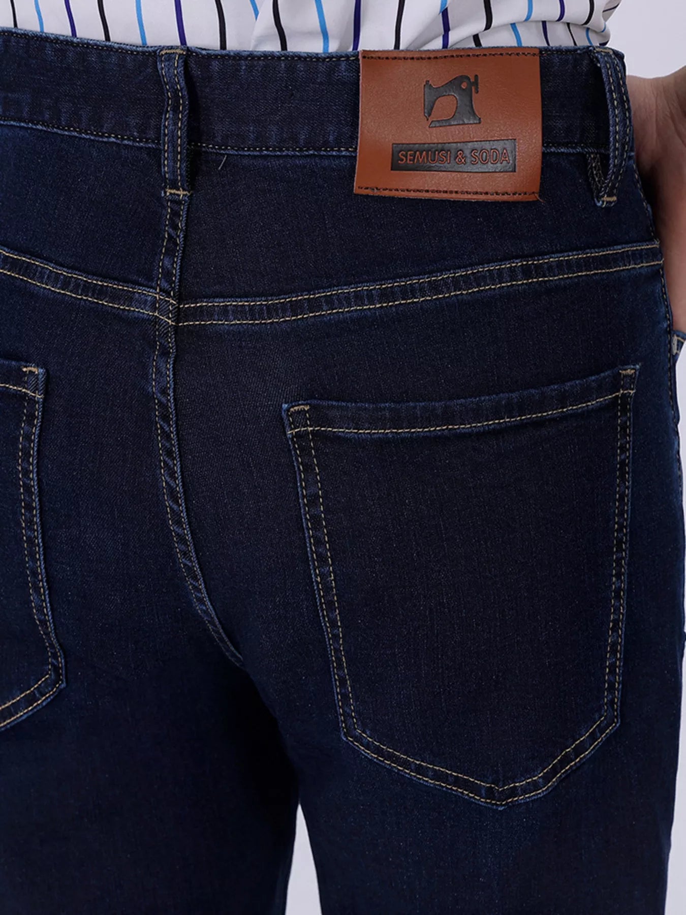 370e9a1b6bbe4dab8d4886fd31f63f34-Max-Origin