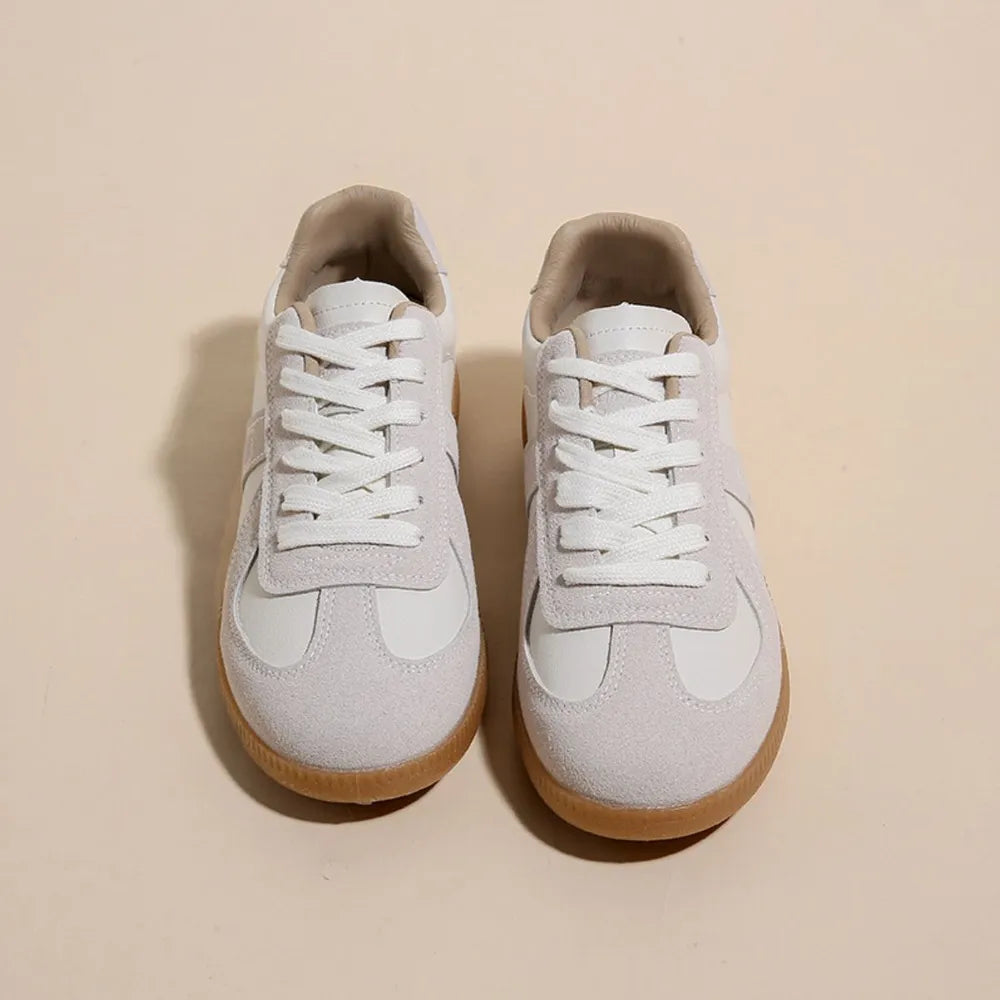 Lace Up Round Toe Flat Sneakers