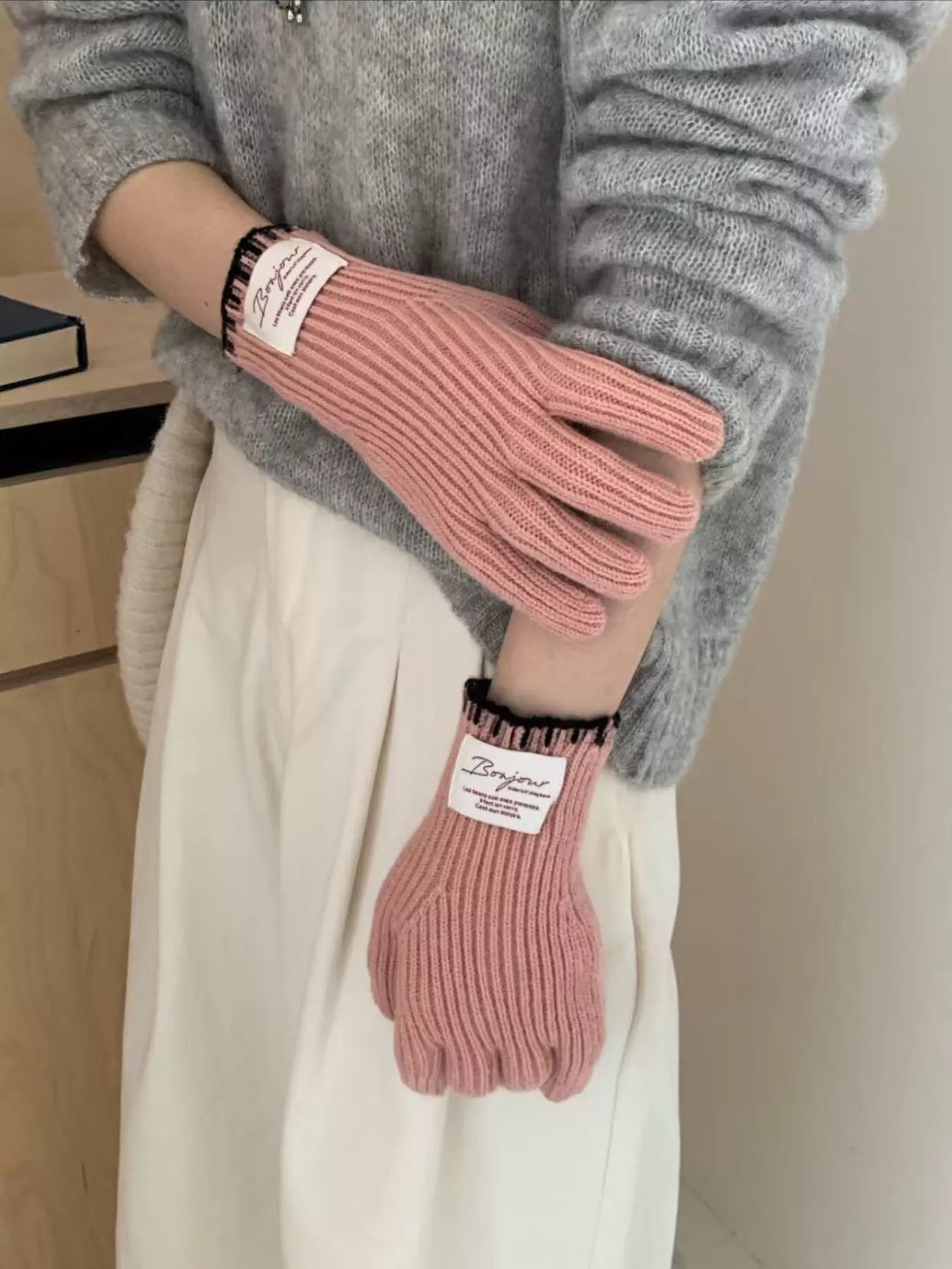 Ribbed Knit Gloves