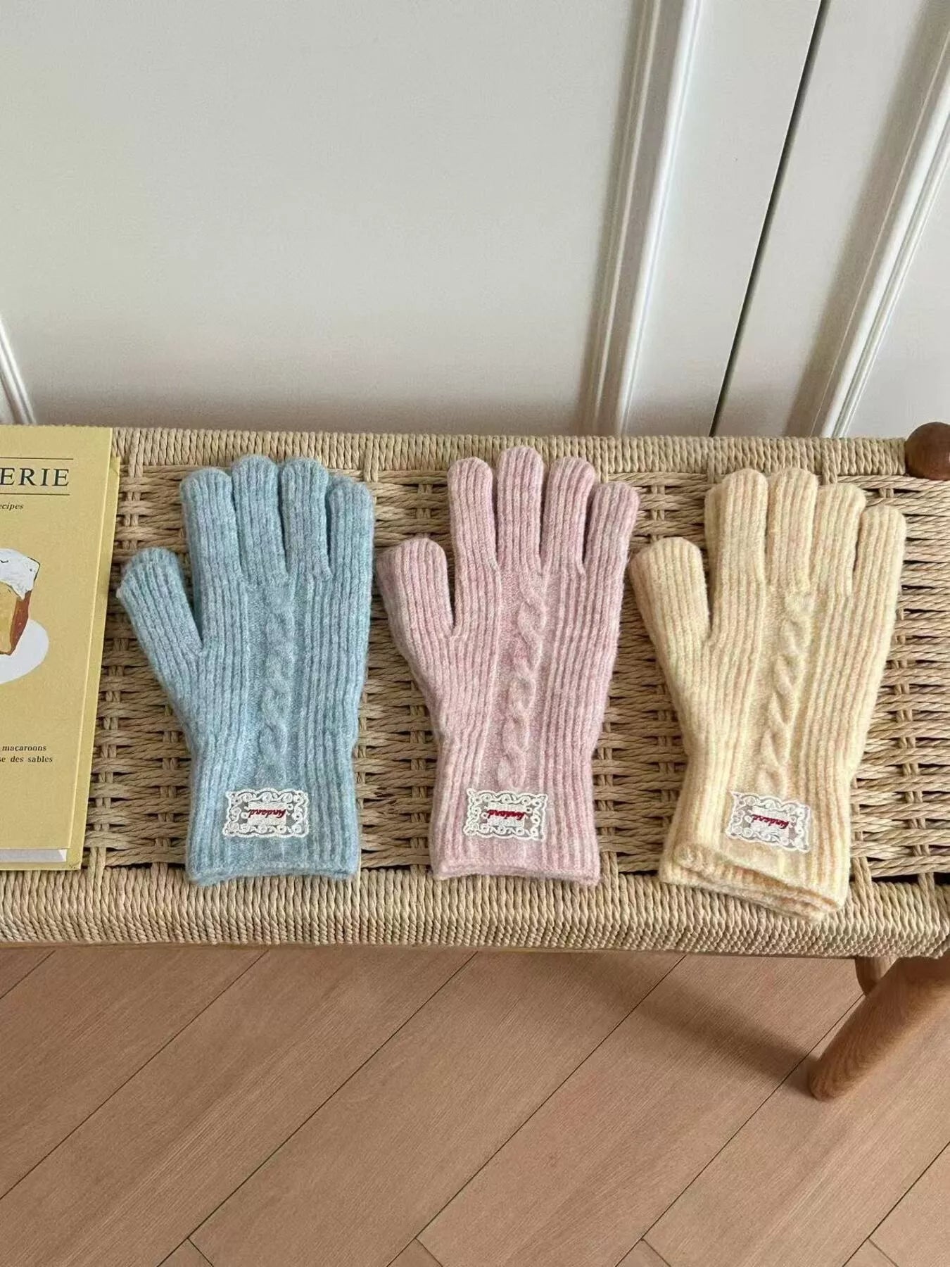 Cable Knit Warm Gloves