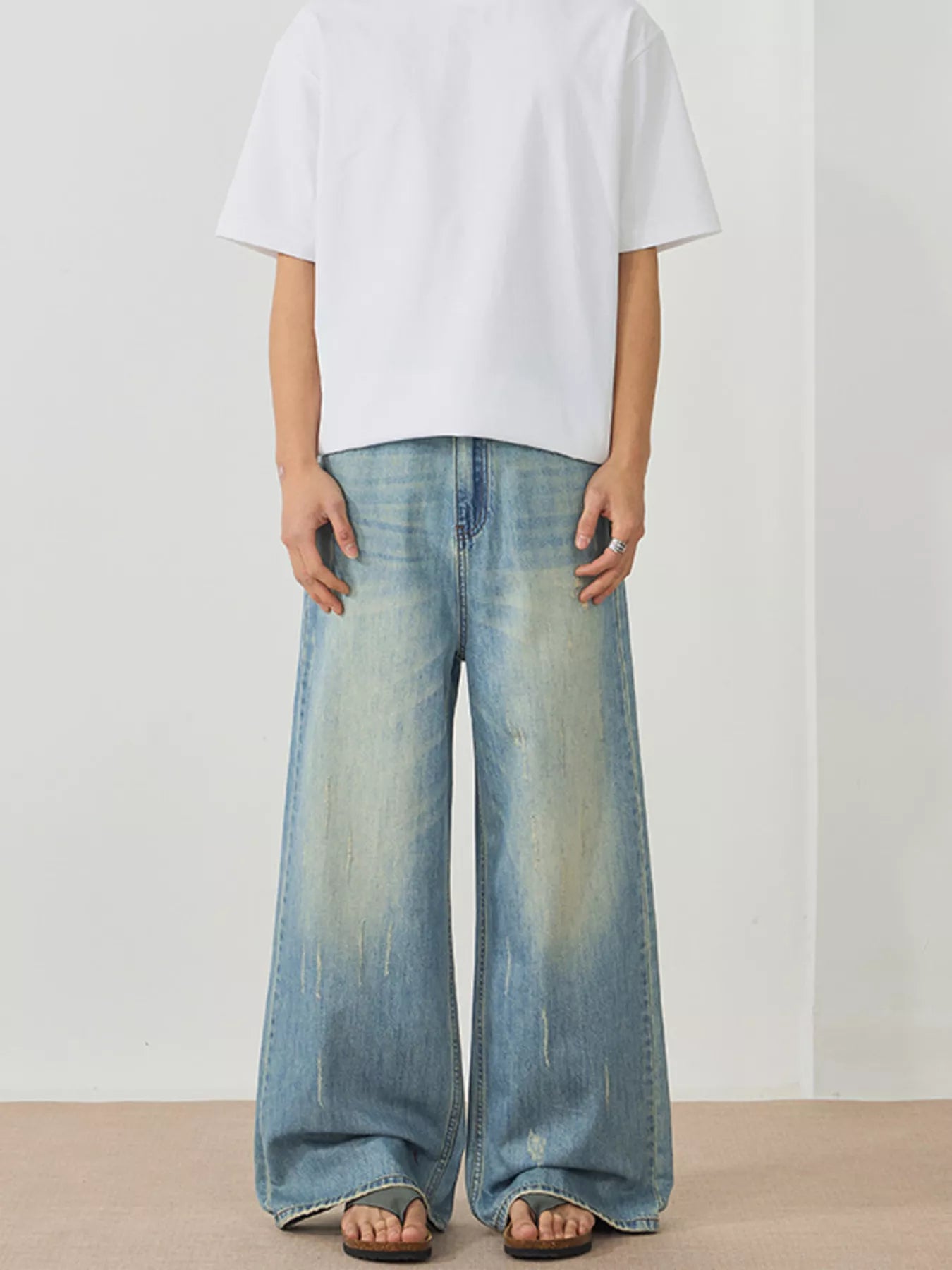 Men's Wash Wide Leg Jeans