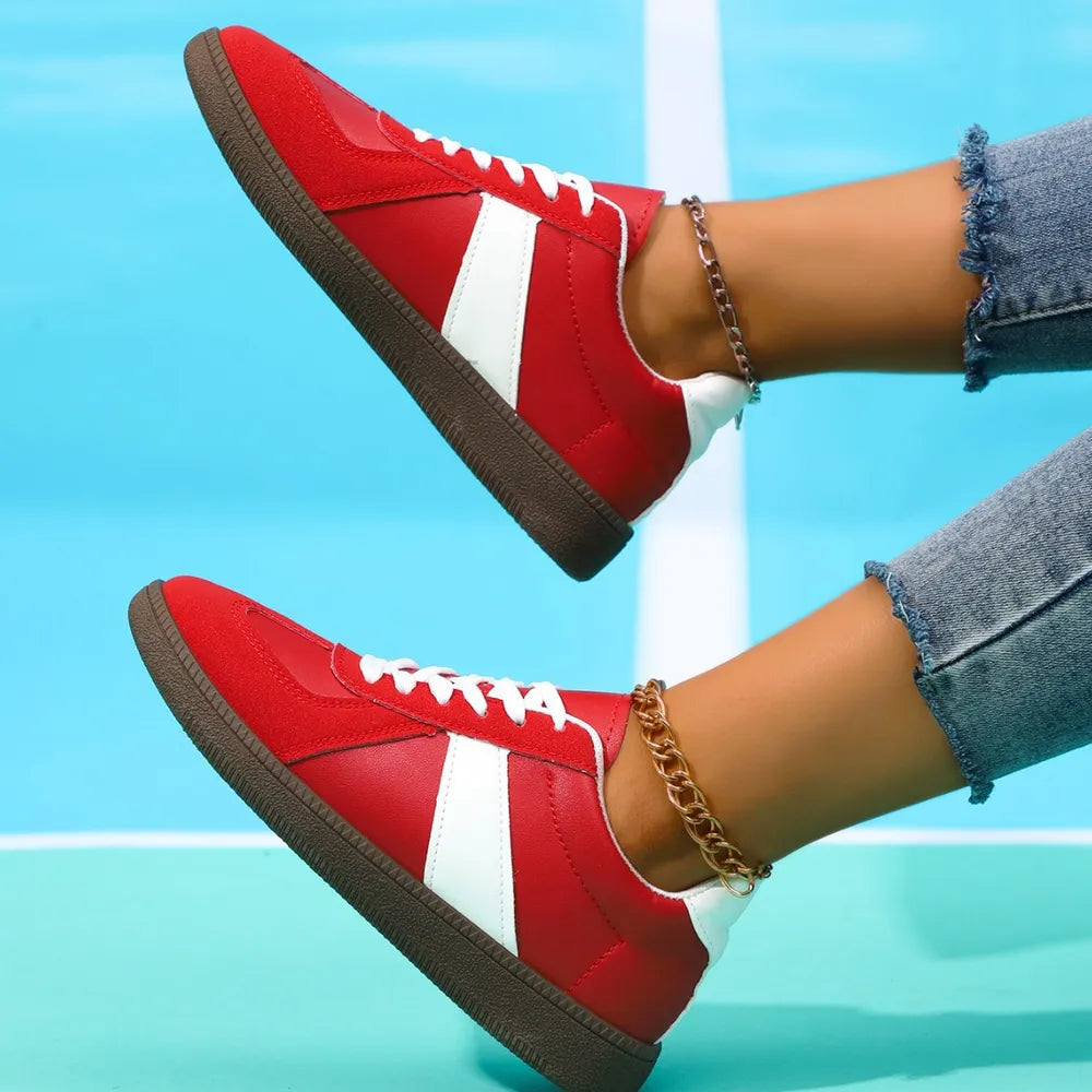 Lace Up Contrast Round Toe Flat Sneakers