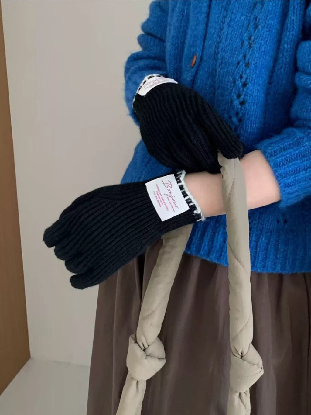 b7a68e313e2041b28976efe2642abaaa-Max-Origin