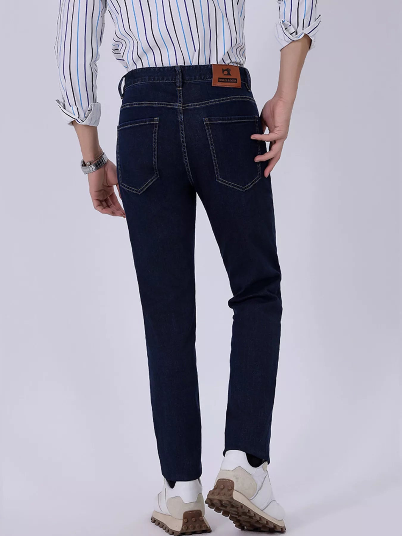 eed913e16f9d45b7a69afaf94766df96-Max-Origin