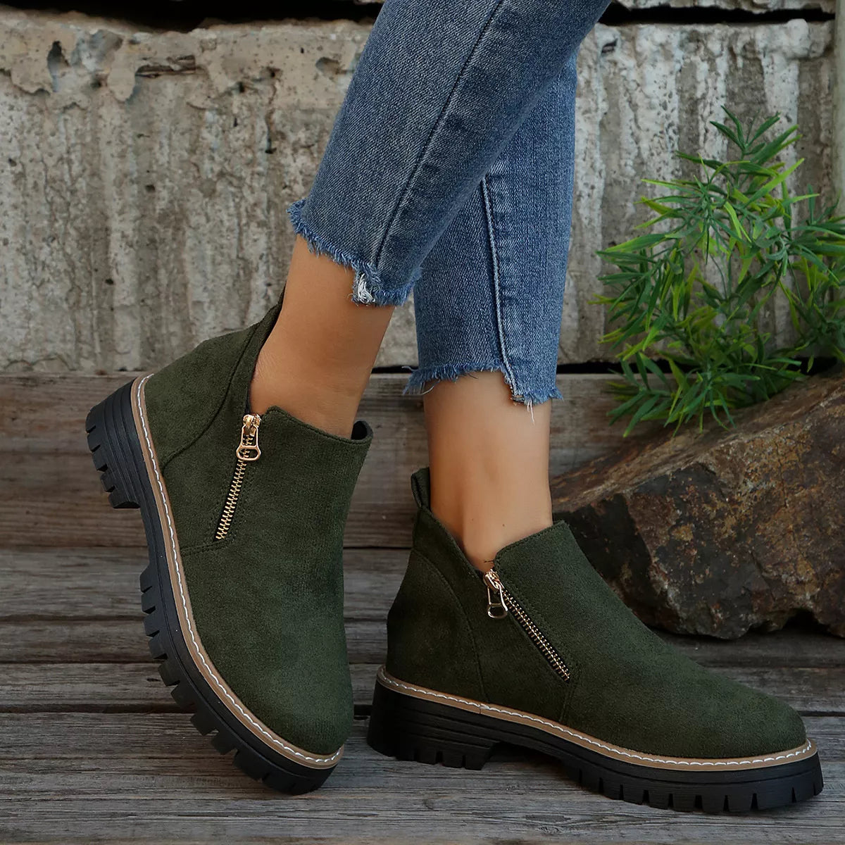 Ankle Boots with Zipper Detail