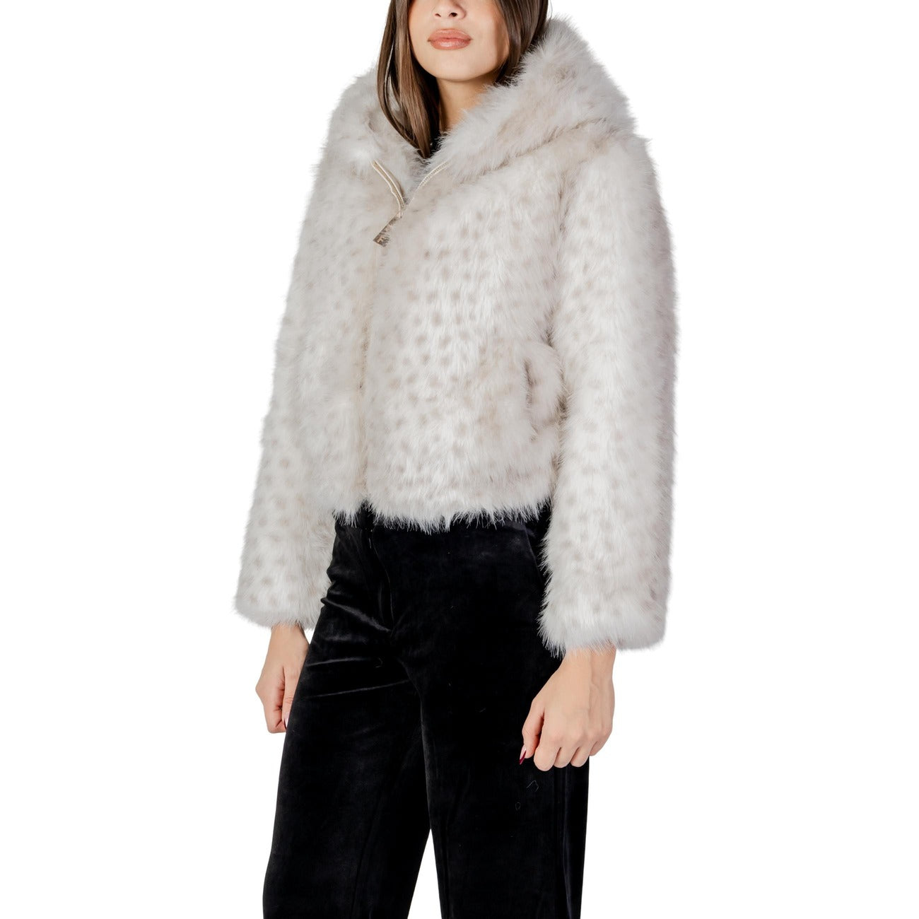 - Grande magazzino online abbigliamento e accessori  vedor 15790473314653vedor