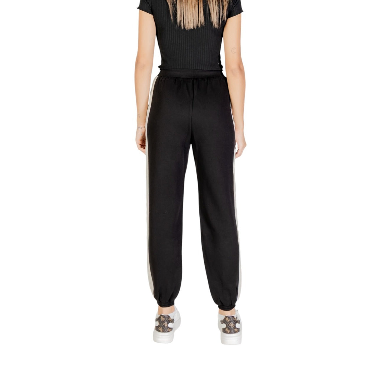 - Grande magazzino online abbigliamento e accessori  vedor 15790361870685vedor