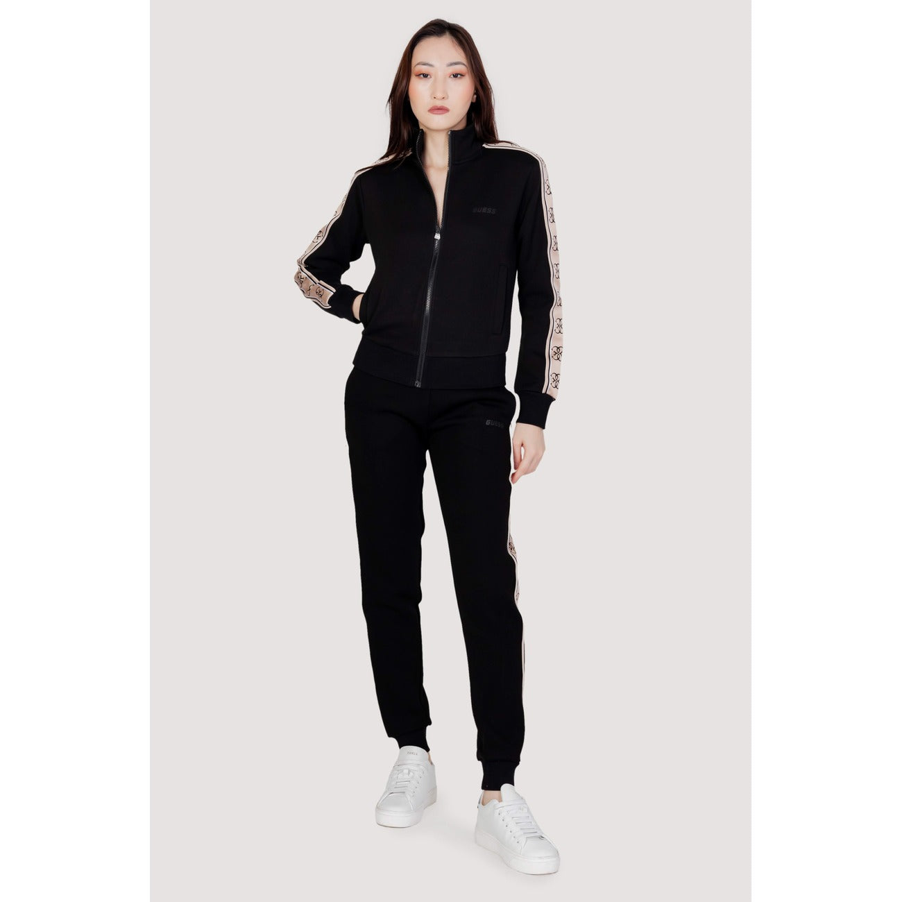 - Grande magazzino online abbigliamento e accessori  vedor 15790275199325vedor